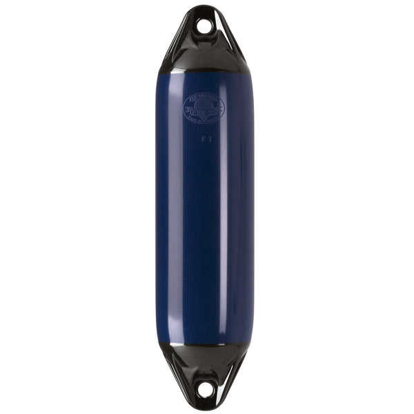 Polyform F3 fender i brug, der beskytter båden ved kajen