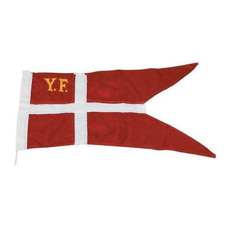 Yachtflag fra 1852 i guld med Ø3mm snor, hængende på en båd