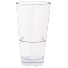Strahl highballglas i polycarbonat, præsenteret i et stilrent miljø.